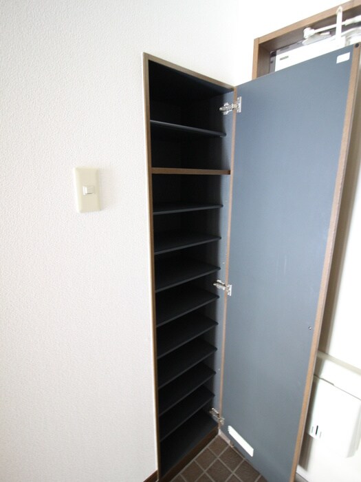 物件内観写真18　(靴箱)