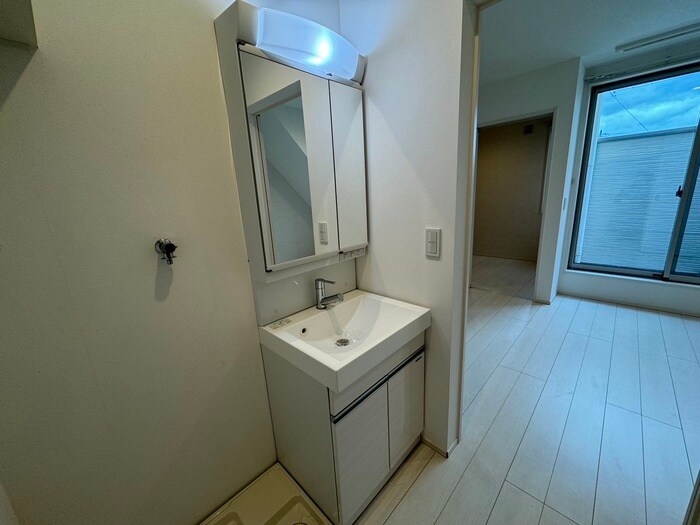 物件内観写真13　(洗面)