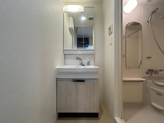 物件内観写真10　(洗面)