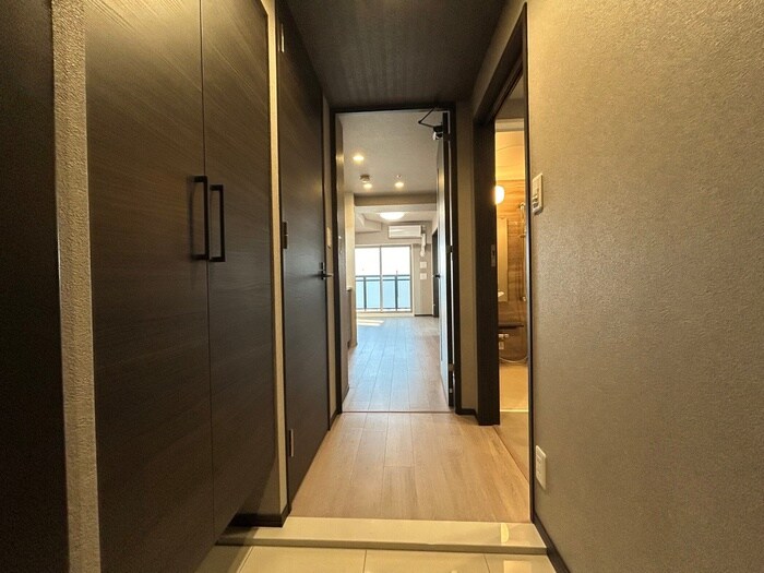 物件内観写真22　(玄関)