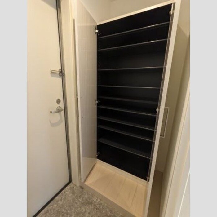 物件内観写真13　(靴箱)