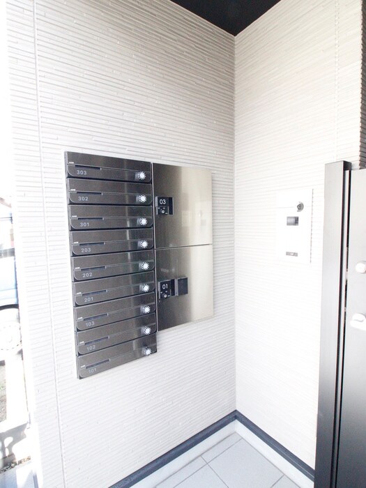 物件外観写真4　(建物設備)