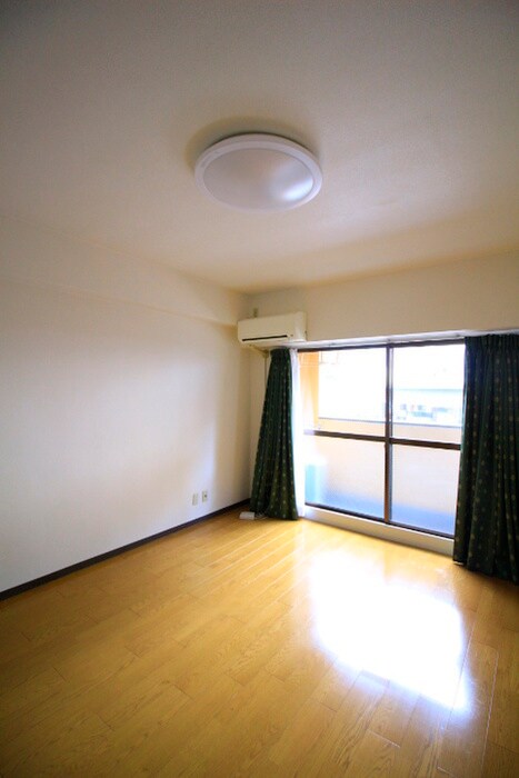 物件内観写真10　(居室)