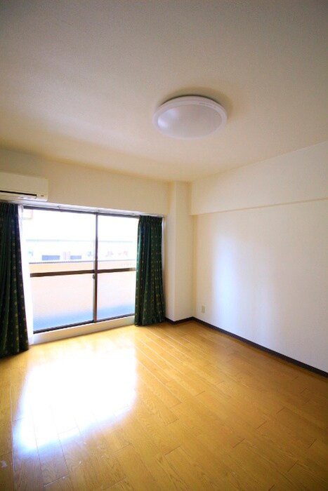 物件内観写真14　(居室)