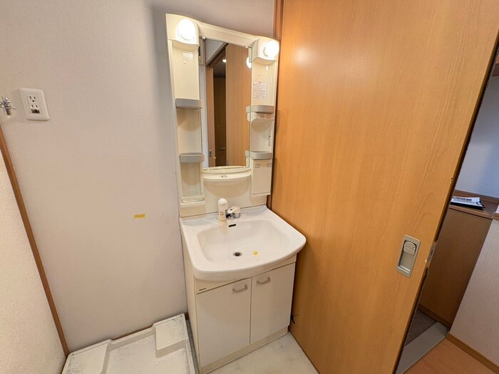 物件内観写真13　(洗面)