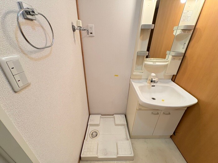 物件内観写真21　(洗濯機置場)