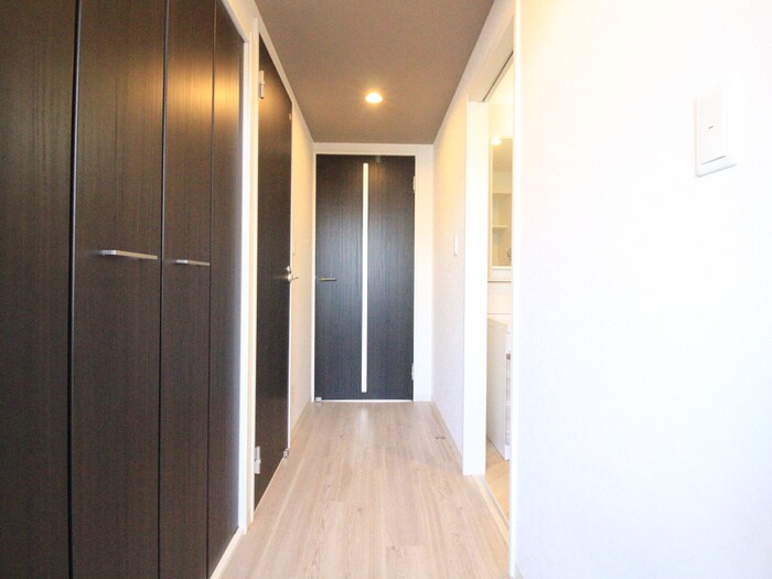 物件内観写真8　(廊下)