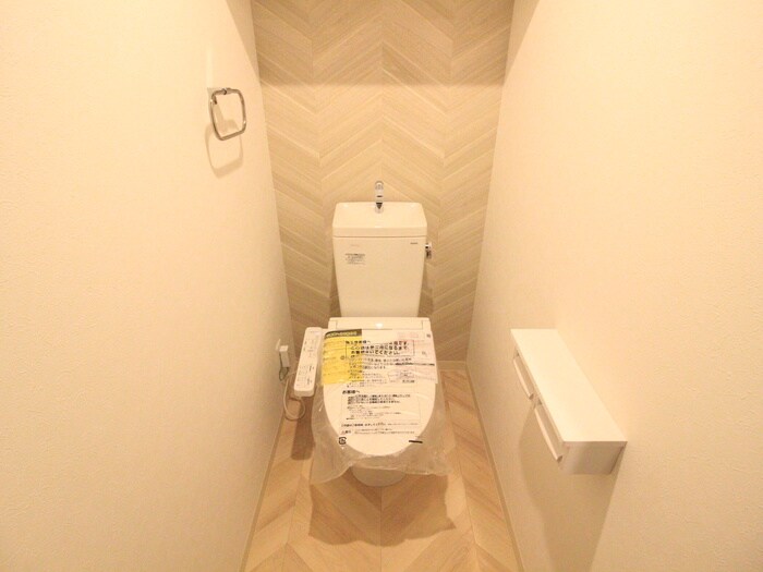 物件内観写真9　(トイレ)