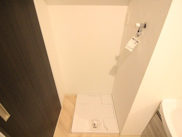 物件内観写真10　(洗濯機置場)