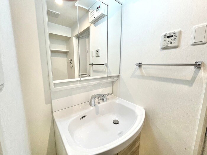 物件内観写真12　(洗面)