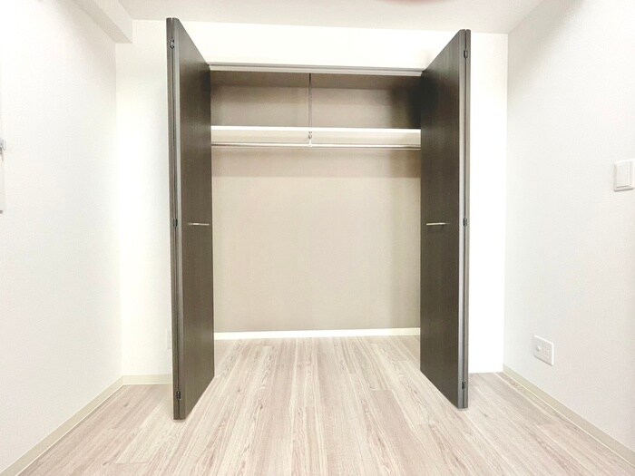 物件内観写真13　(収納)