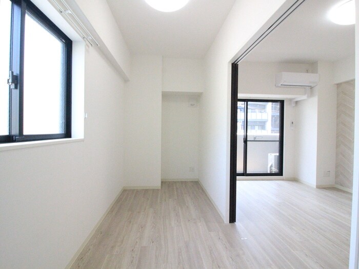 物件内観写真21　(居室)