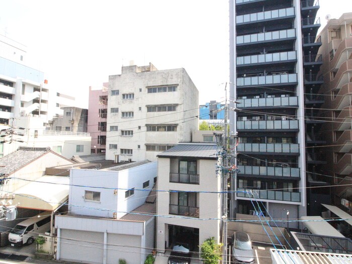 物件内観写真22　(室内からの展望)