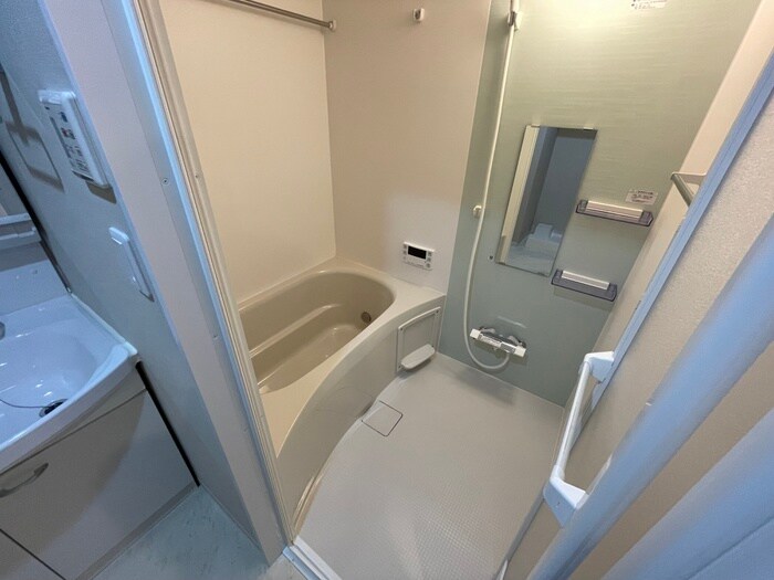 物件内観写真11　(バス／シャワールーム等)