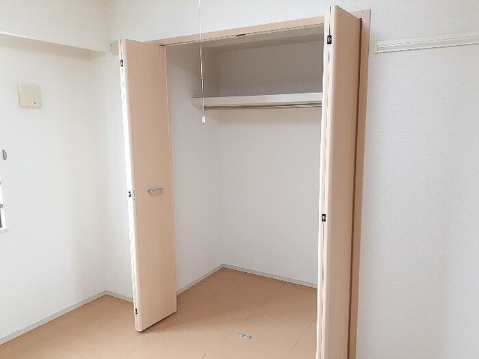 物件内観写真10　(収納)