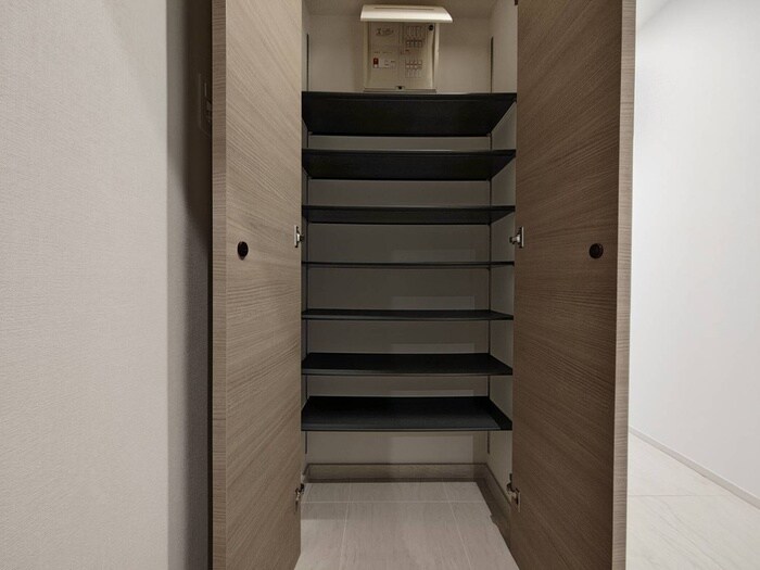 物件内観写真18　(靴箱)