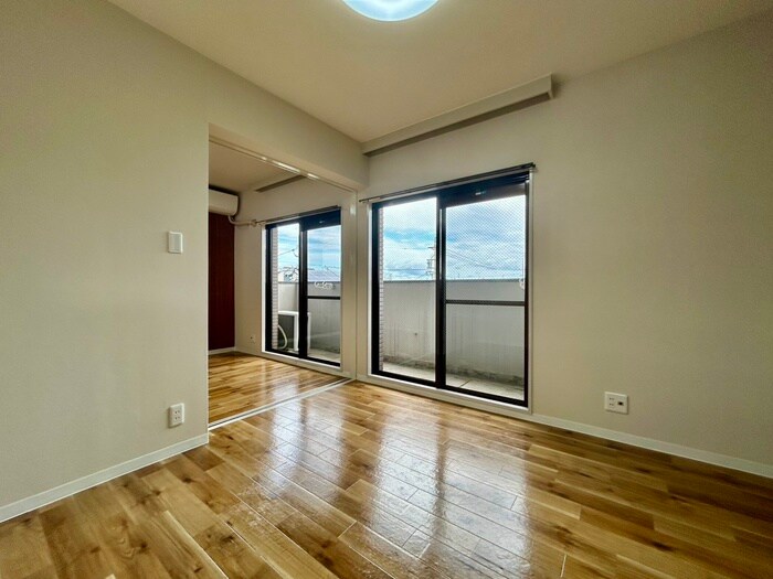 物件内観写真9　(居室)