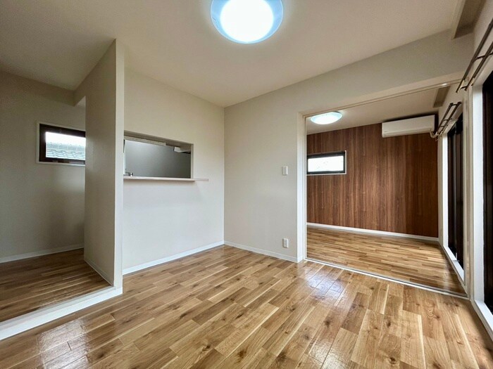 物件内観写真10　(居室)