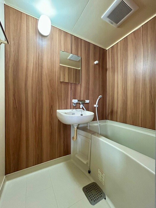 物件内観写真13　(バス／シャワールーム等)