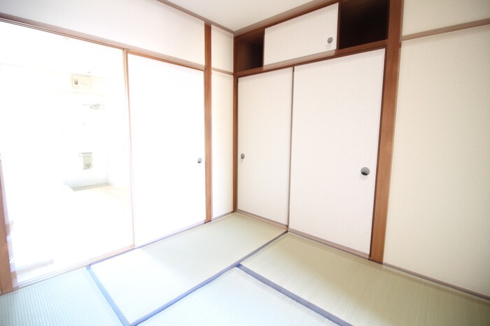 物件内観写真9　(居室)