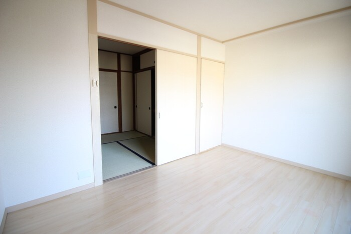 物件内観写真19　(居室)