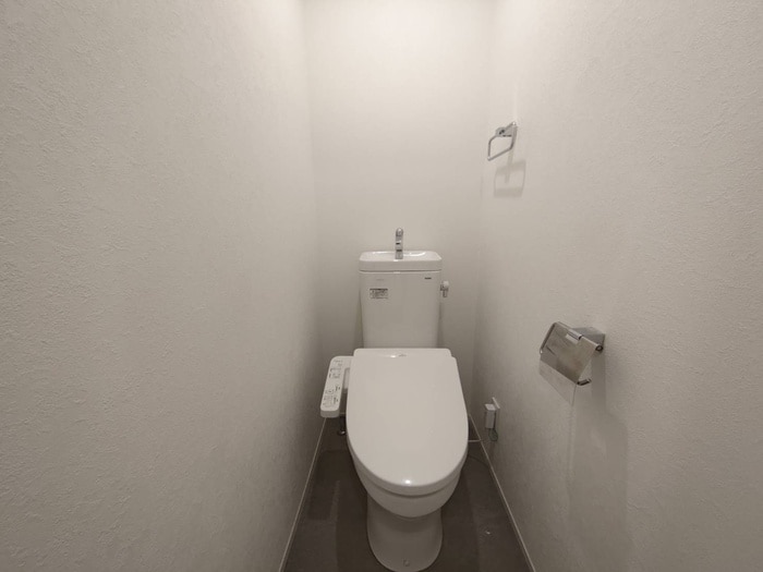 物件内観写真14　(トイレ)