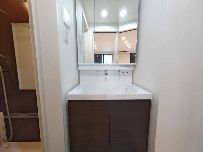 物件内観写真15　(洗面)