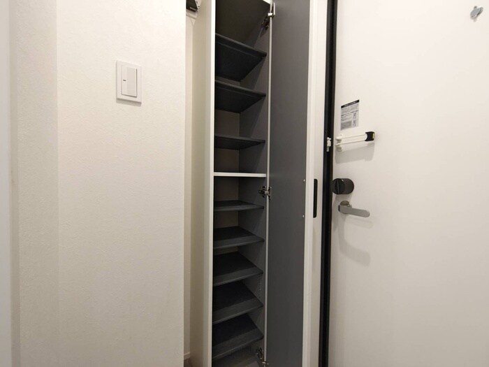 物件内観写真18　(靴箱)