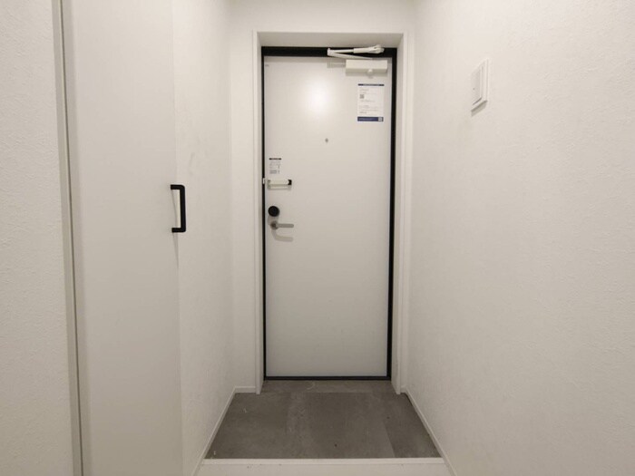 物件内観写真19　(玄関)