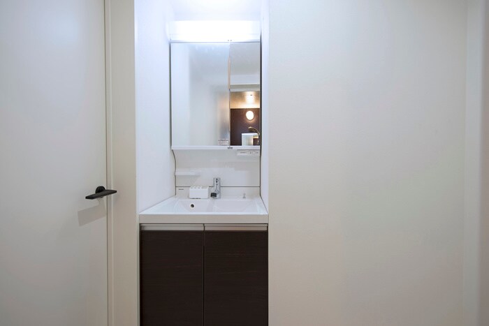 物件内観写真11　(洗面)