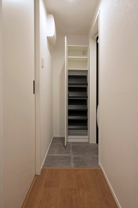 物件内観写真14　(靴箱)