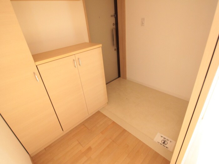 物件内観写真22　(玄関)