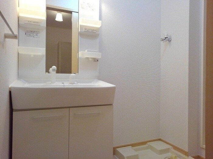 物件内観写真7　(洗面)