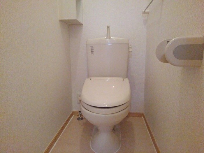 物件内観写真12　(トイレ)