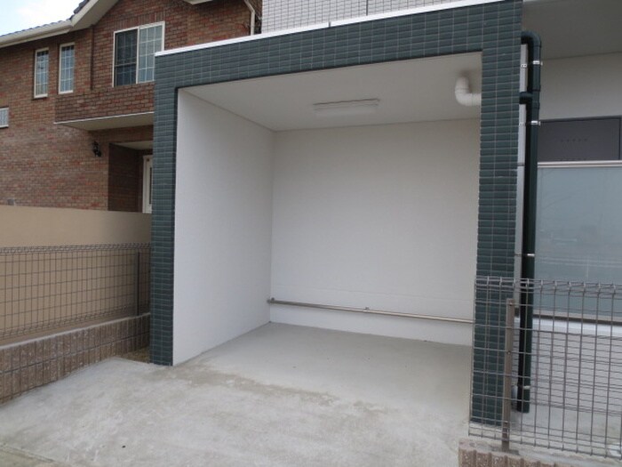 物件外観写真6　(駐輪場)