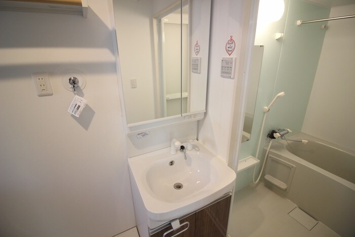 物件内観写真11　(洗面)