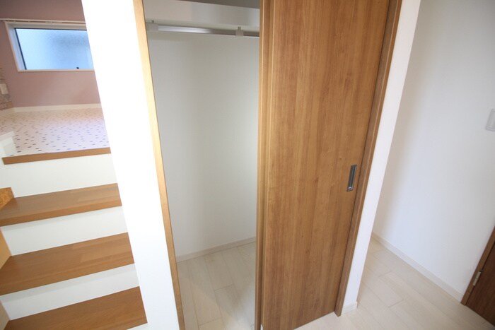 物件内観写真14　(収納)