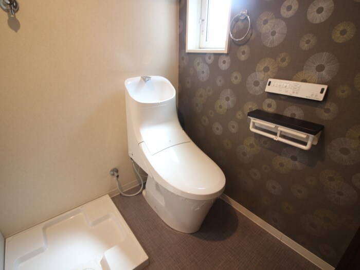 物件内観写真14　(トイレ)
