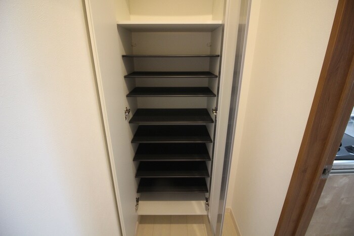 物件内観写真19　(靴箱)