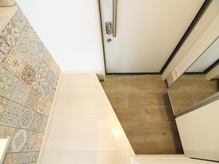 物件内観写真22　(玄関)