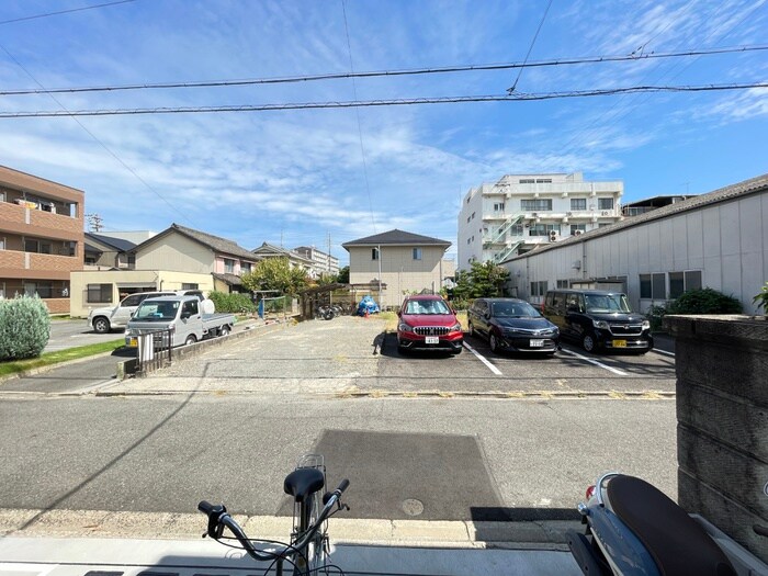 物件内観写真22　(室内からの展望)