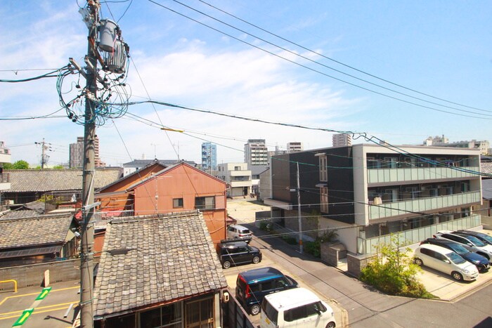 物件内観写真18　(室内からの展望)