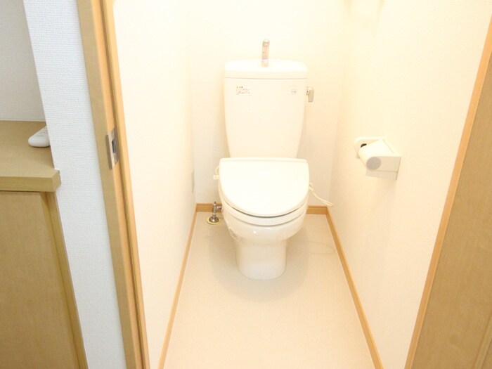 物件内観写真9　(トイレ)