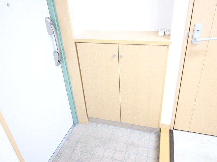 物件内観写真14　(靴箱)