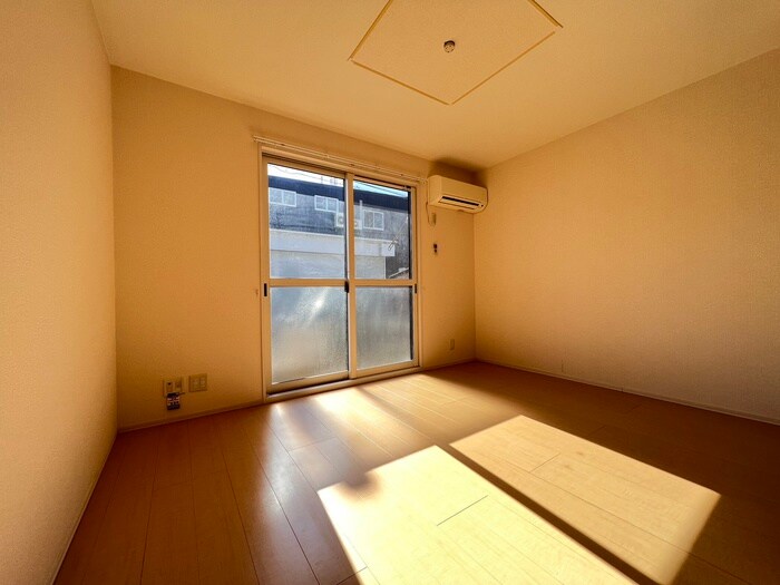 物件内観写真7　(居室)