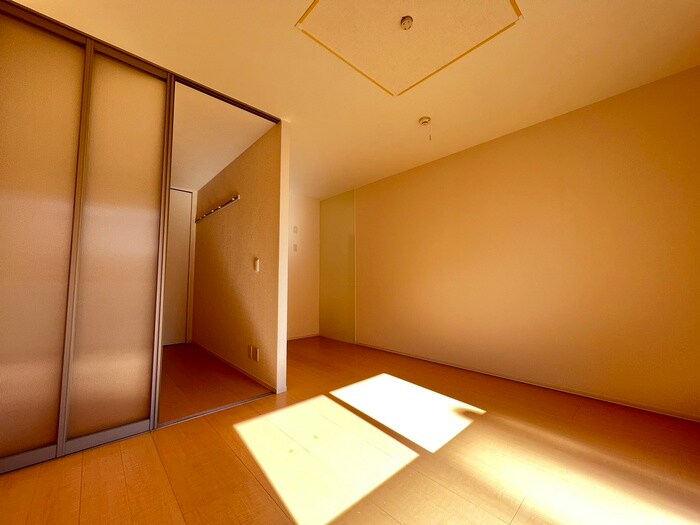 物件内観写真9　(居室)