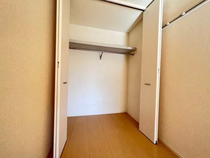 物件内観写真10　(収納)
