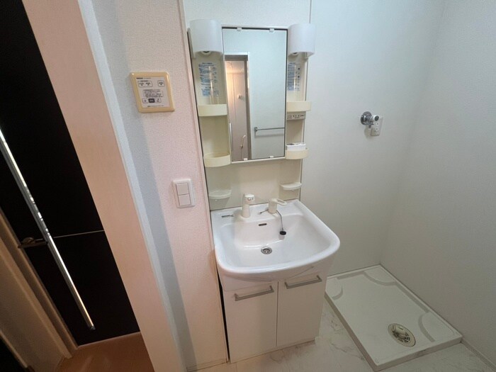 物件内観写真16　(洗面)