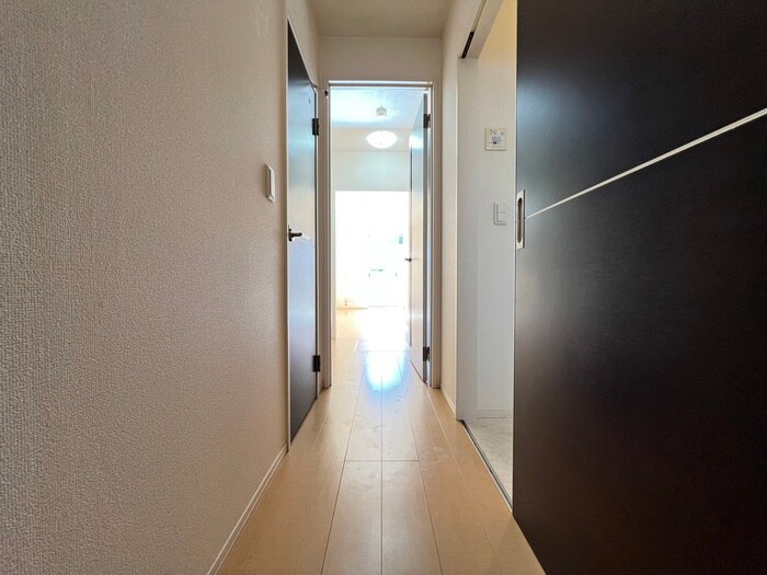 物件内観写真20　(廊下)