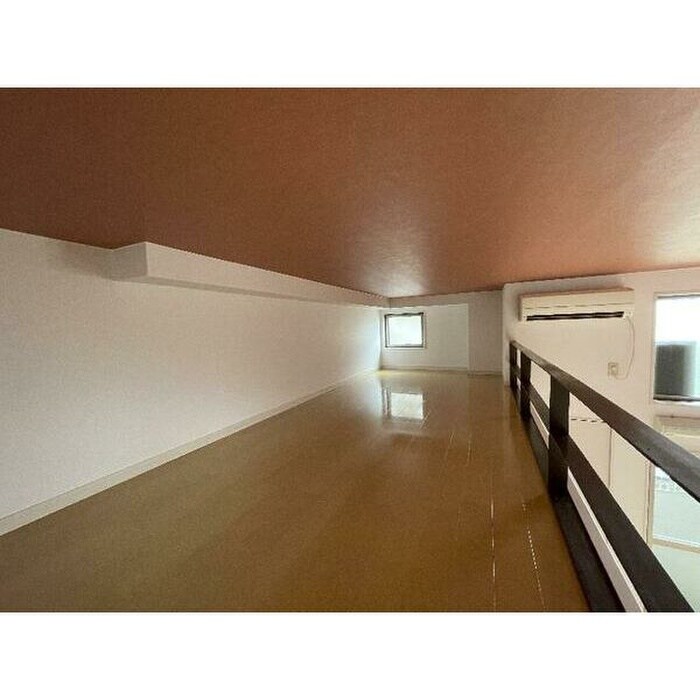 物件内観写真11　(ロフト)